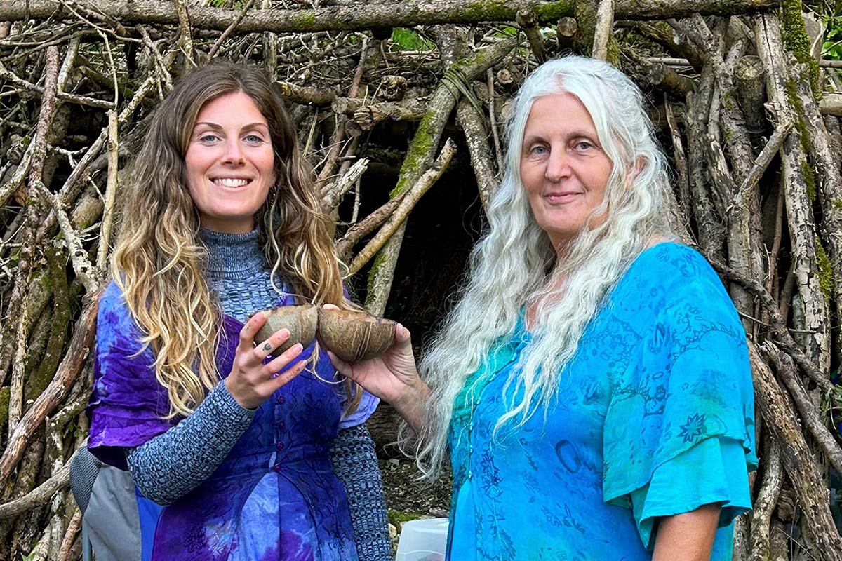 Lady's Mantle & Hedgerow Herbalist