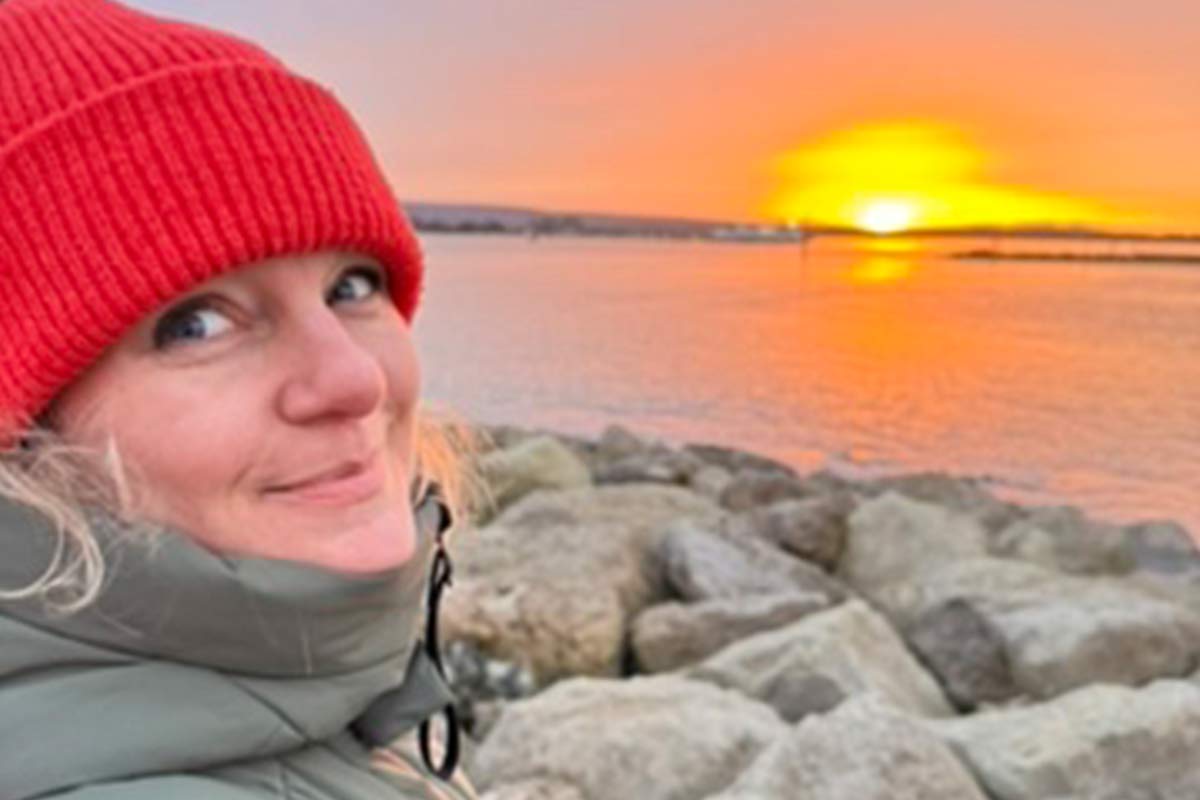 Findling Yoga with Lena Cole